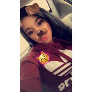 Meet your Posher, Nora